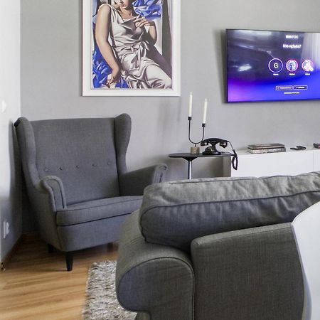 Nr 1 Europa22 Centrum Apartment Old Town Warsaw Stare Miasto Historyczna Kamienica Umiejscowiona W Zabytkowej Czesci Warszawy Obok Parku Multimedialnego I Barbakanu Parking 24H Sniadanie Opcjonaln Breakfast Optional Check In From 14 Pm Parter Ground Extérieur photo