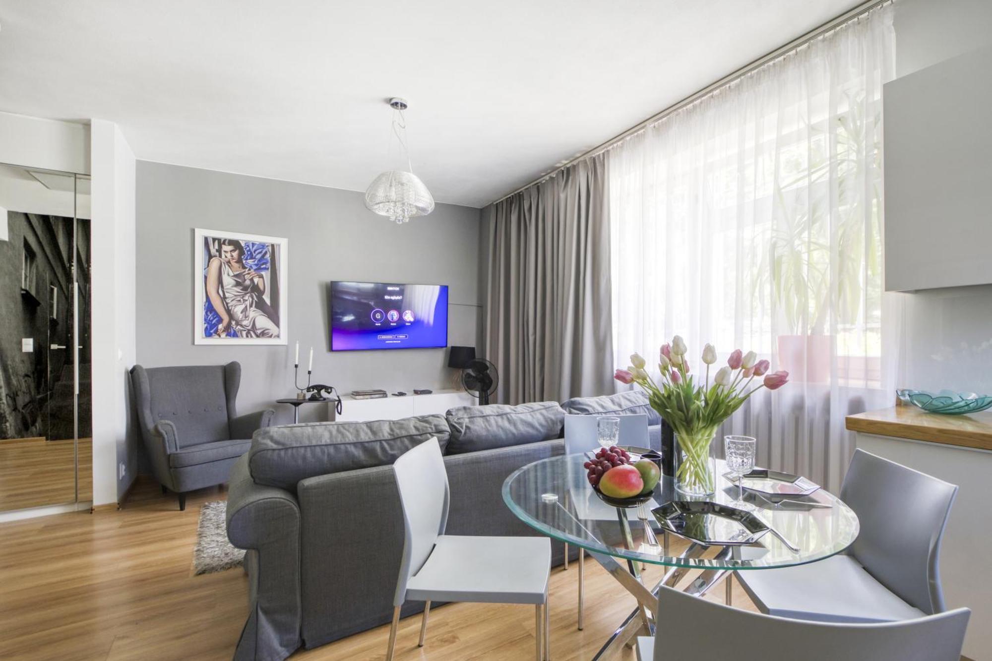 Nr 1 Europa22 Centrum Apartment Old Town Warsaw Stare Miasto Historyczna Kamienica Umiejscowiona W Zabytkowej Czesci Warszawy Obok Parku Multimedialnego I Barbakanu Parking 24H Sniadanie Opcjonaln Breakfast Optional Check In From 14 Pm Parter Ground Extérieur photo