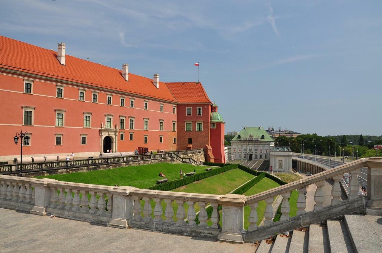 Nr 1 Europa22 Centrum Apartment Old Town Warsaw Stare Miasto Historyczna Kamienica Umiejscowiona W Zabytkowej Czesci Warszawy Obok Parku Multimedialnego I Barbakanu Parking 24H Sniadanie Opcjonaln Breakfast Optional Check In From 14 Pm Parter Ground Extérieur photo